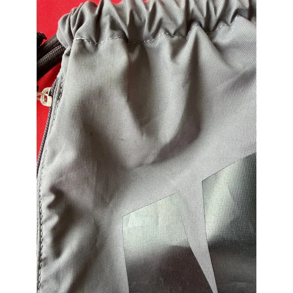 Nike Sporty Gray & Black Drawstring Backpack Gym Cinch Bag Zip Front Pocket